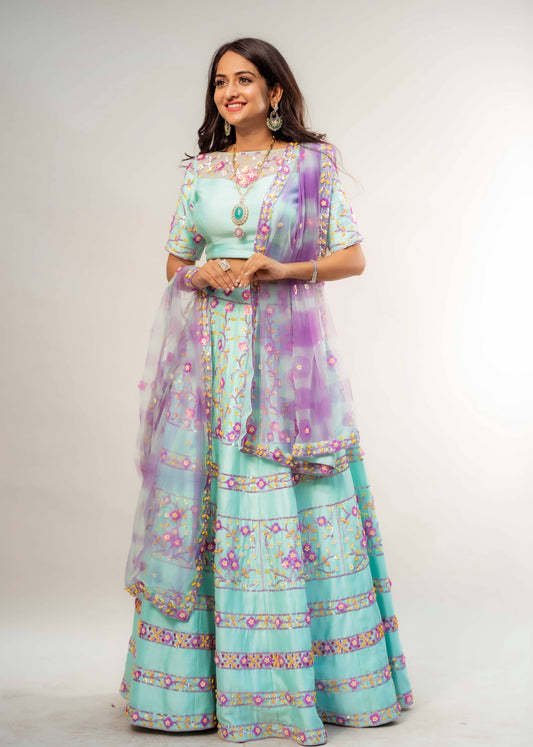 Lehenga Choli Set With Clamped Dye Dupatta