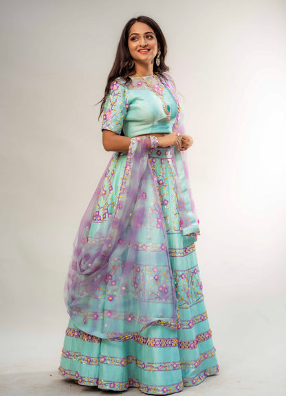 Lehenga Choli Set With Clamped Dye Dupatta