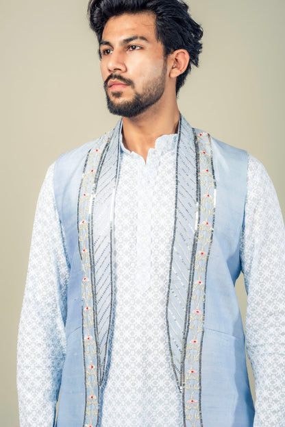 Luckhnowi Kurta And Raw Silk Jacket
